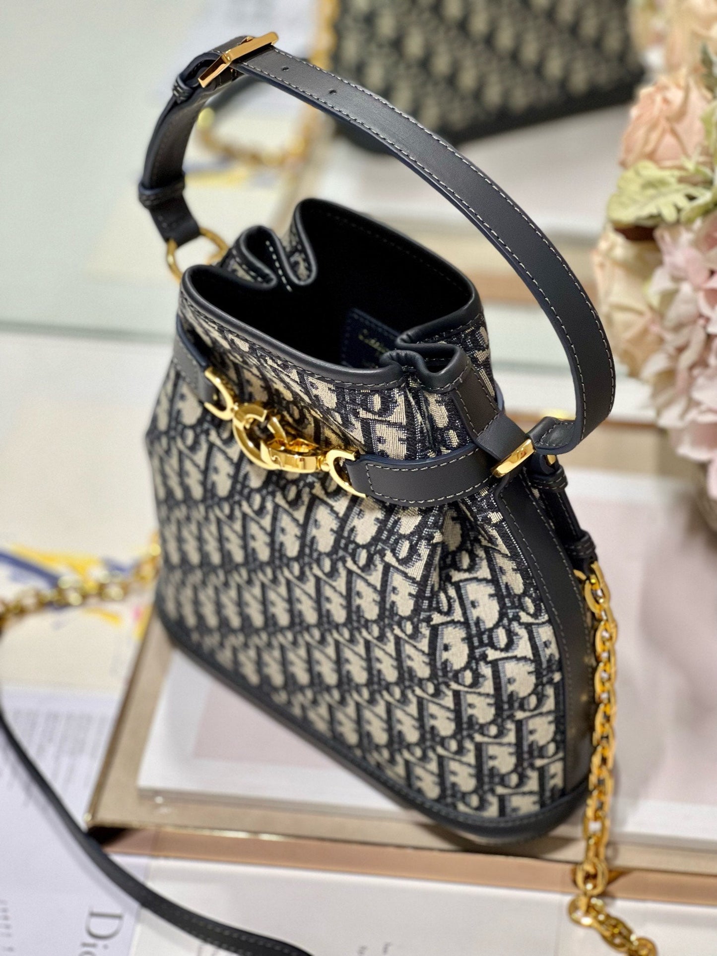 CEST CD 24CM BLUE OBLIQUE EMBROIDERY mysite