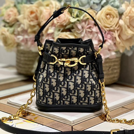 CEST CD 17CM BLUE OBLIQUE EMBROIDERY mysite