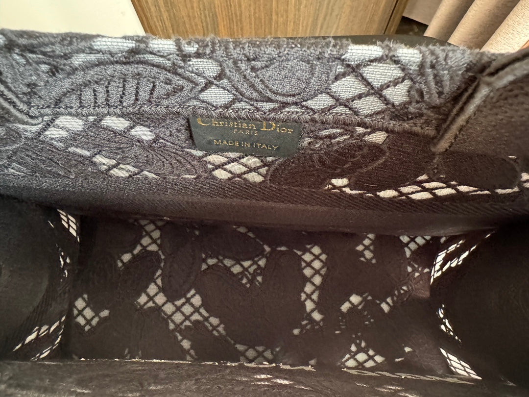 Medium CD Book Tote 36cm Butterfly Zodiac Black mysite