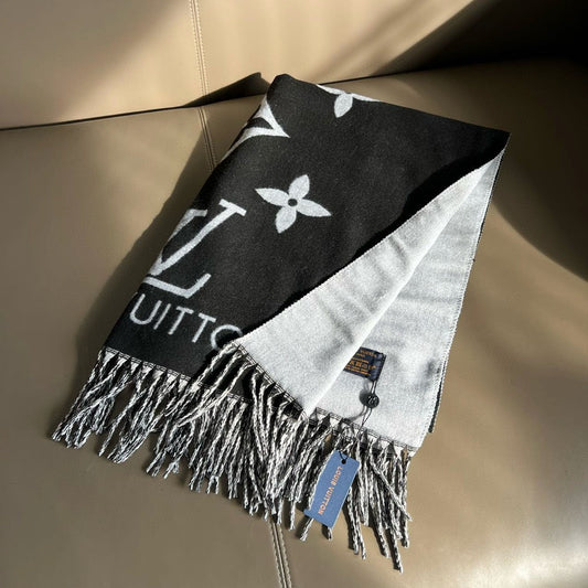 Crystal Diamond Logo Knit Scarf-03 mysite