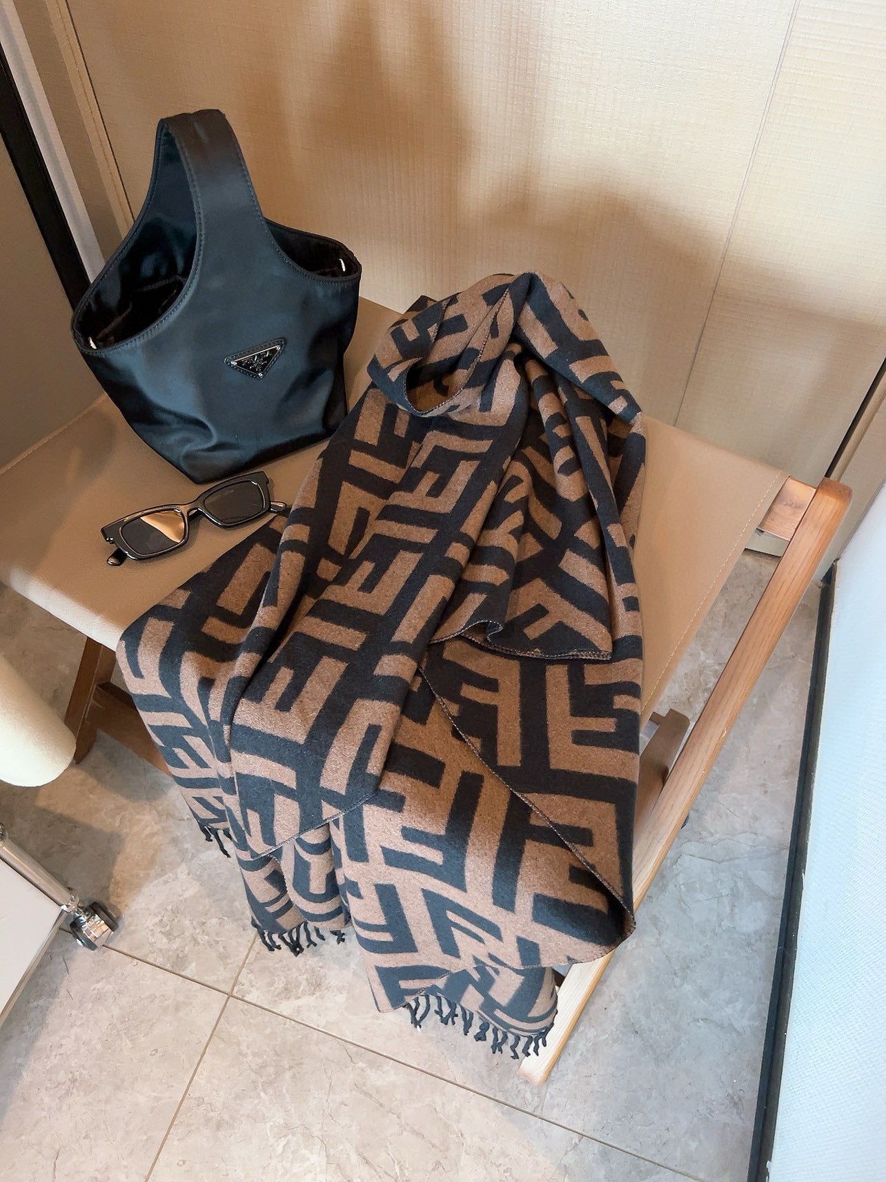 Elegant Camellia Pearl Cashmere Scarf-04 mysite