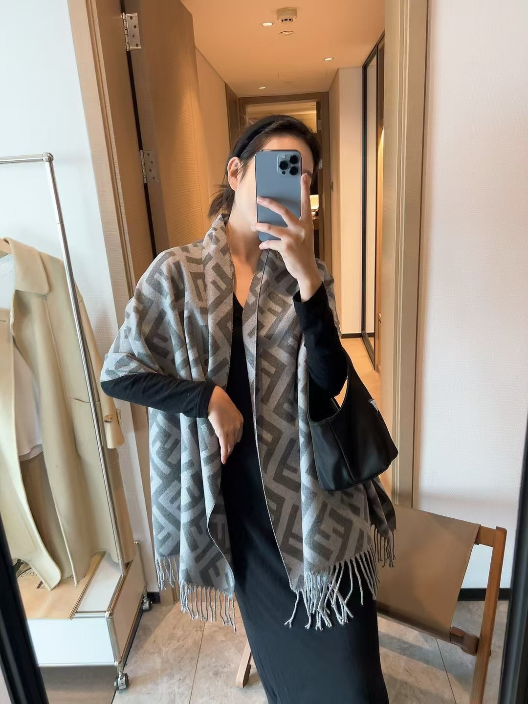 Elegant Camellia Pearl Cashmere Scarf-04 mysite