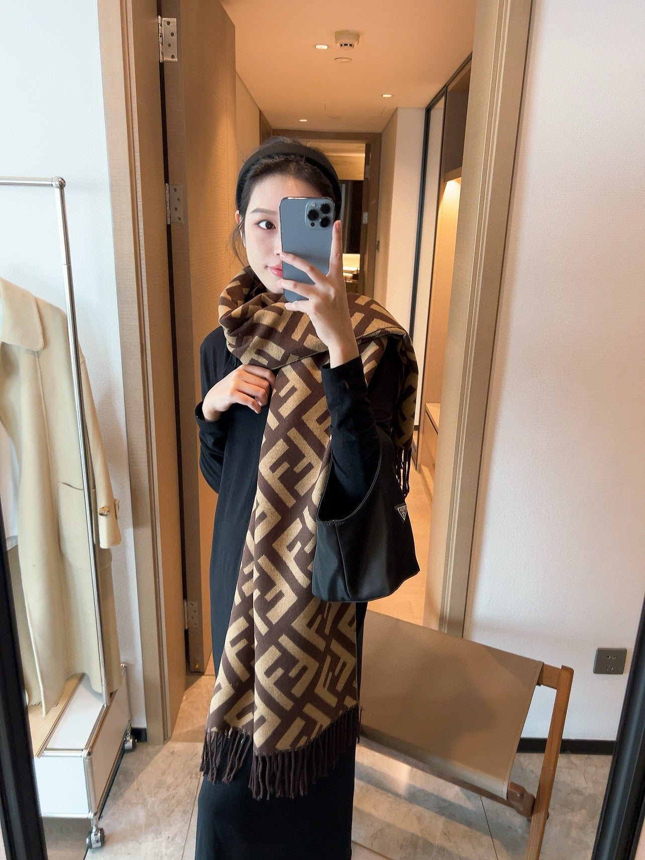 Elegant Camellia Pearl Cashmere Scarf-04 mysite