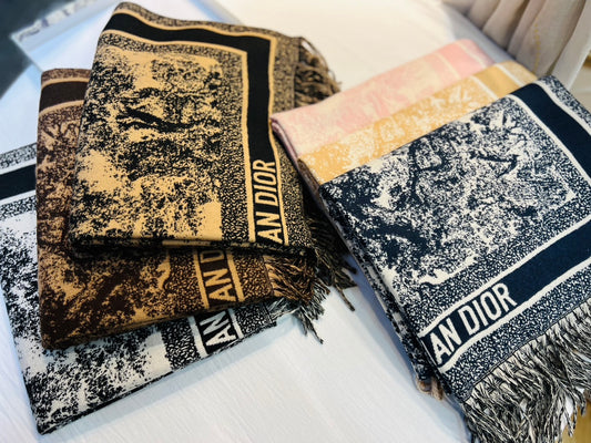 Multicolor Monogram Letter Square Scarf-06 mysite