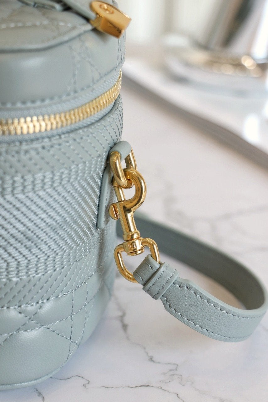 SMALL TRAVEL VANITY CASE CLOUD BLUE LAMBSKIN mysite