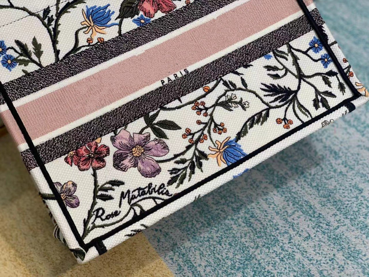 MEDIUM LADY D-LITE 24 PINK MULTI COLOR PAISLEY EMBROIDERY mysite